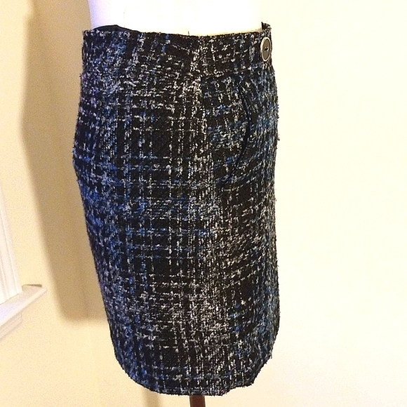 Ann Taylor ❣️for Loft Petites Tweed Skirt - Picture 3 of 6
